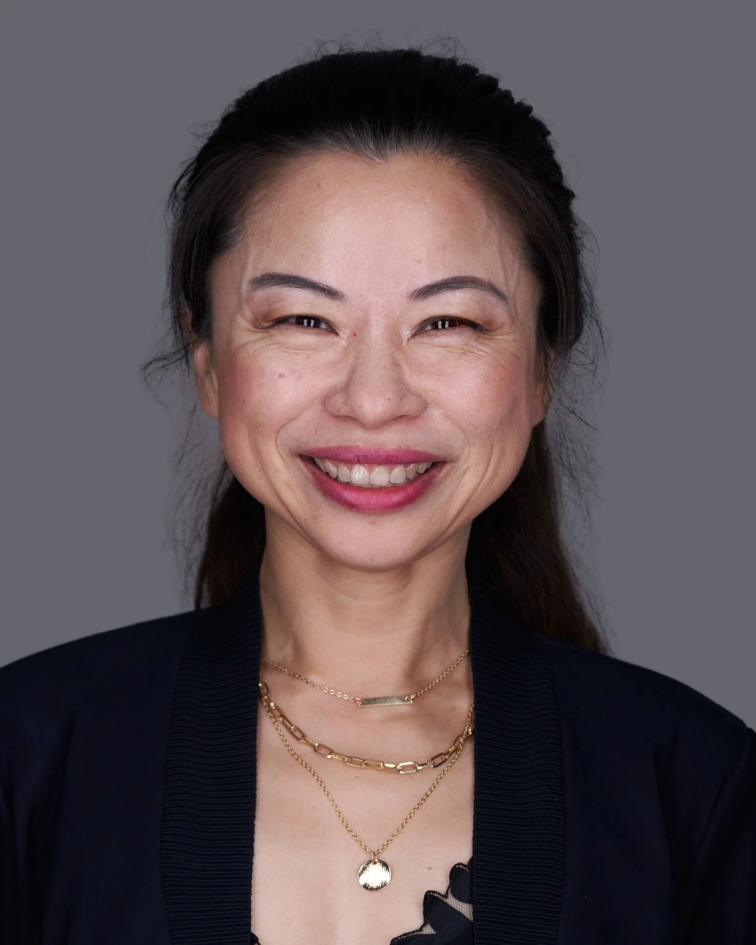 Professional headshot of Helen Dai by Dan Pearce